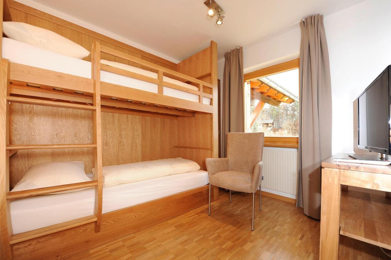Haus Kleiner Turm Apartment Schruns Exterior foto