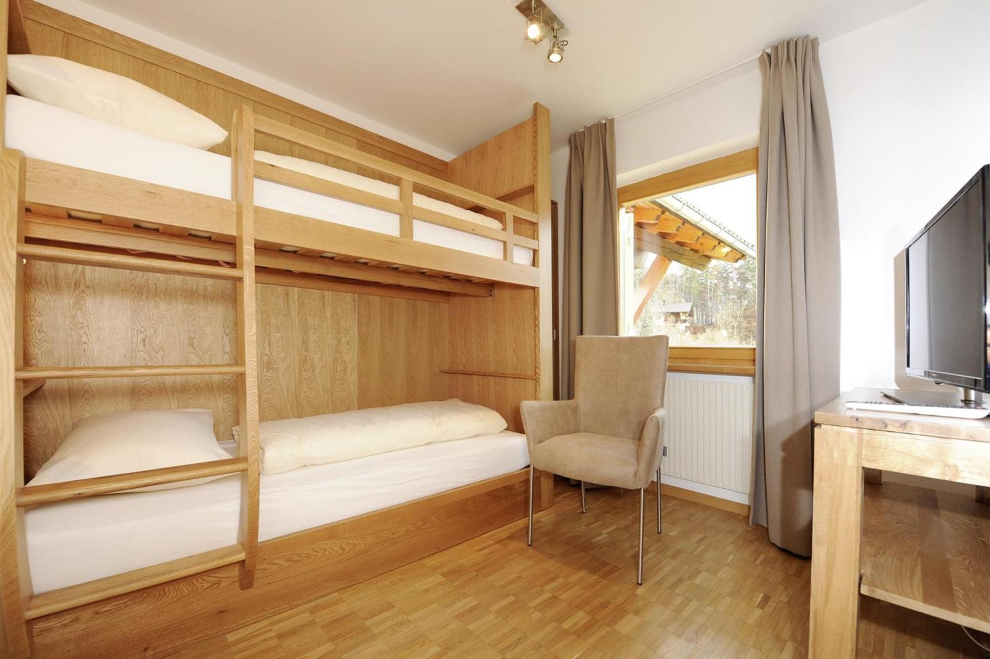 Haus Kleiner Turm Apartment Schruns Exterior foto